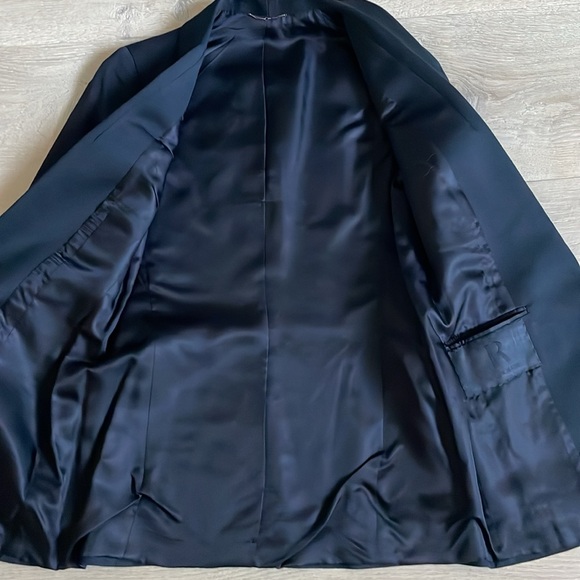 The Row Shawl Collar Black 100% Wool Blazer. Size 4. - Picture 4 of 7